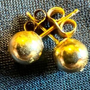 14K Ball Stud Earrings 6mm